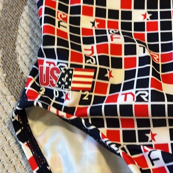 TYR kids USA 2012 Olympics Diamondback Print Swimsuit, size 20 - Picture 3 of 11